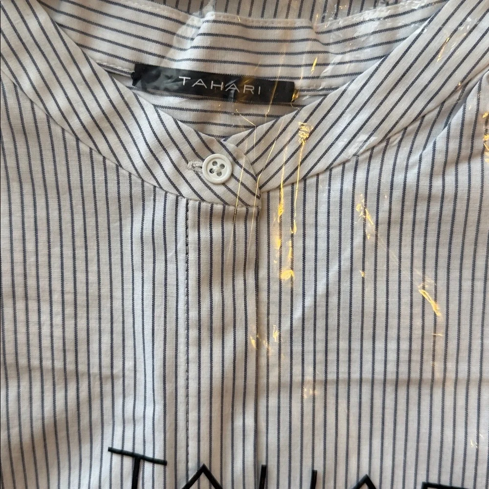 Tahari white and navy pinstripe button up sleeveless blouse size small - Picture 7 of 8